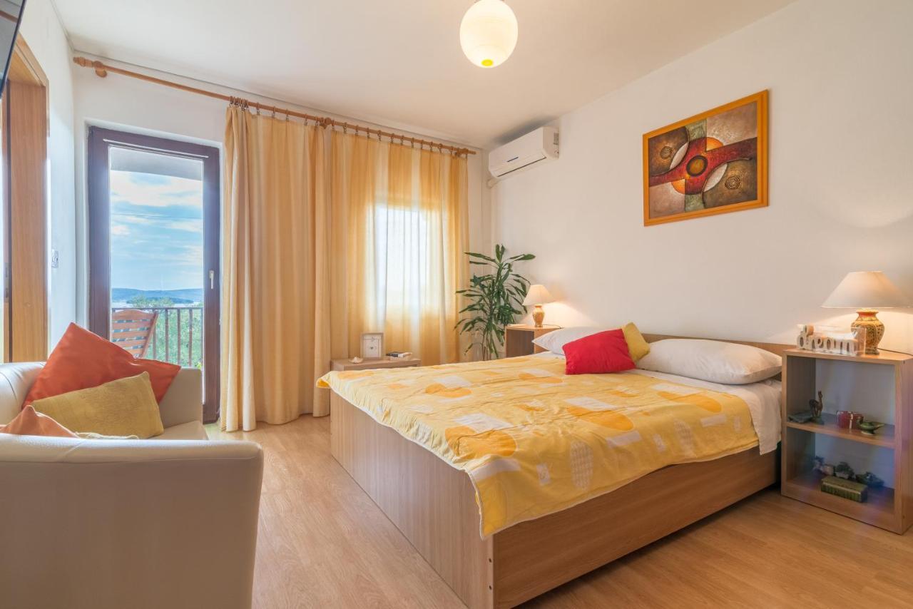 Apartments Bepina 비오그라드나모루 외부 사진