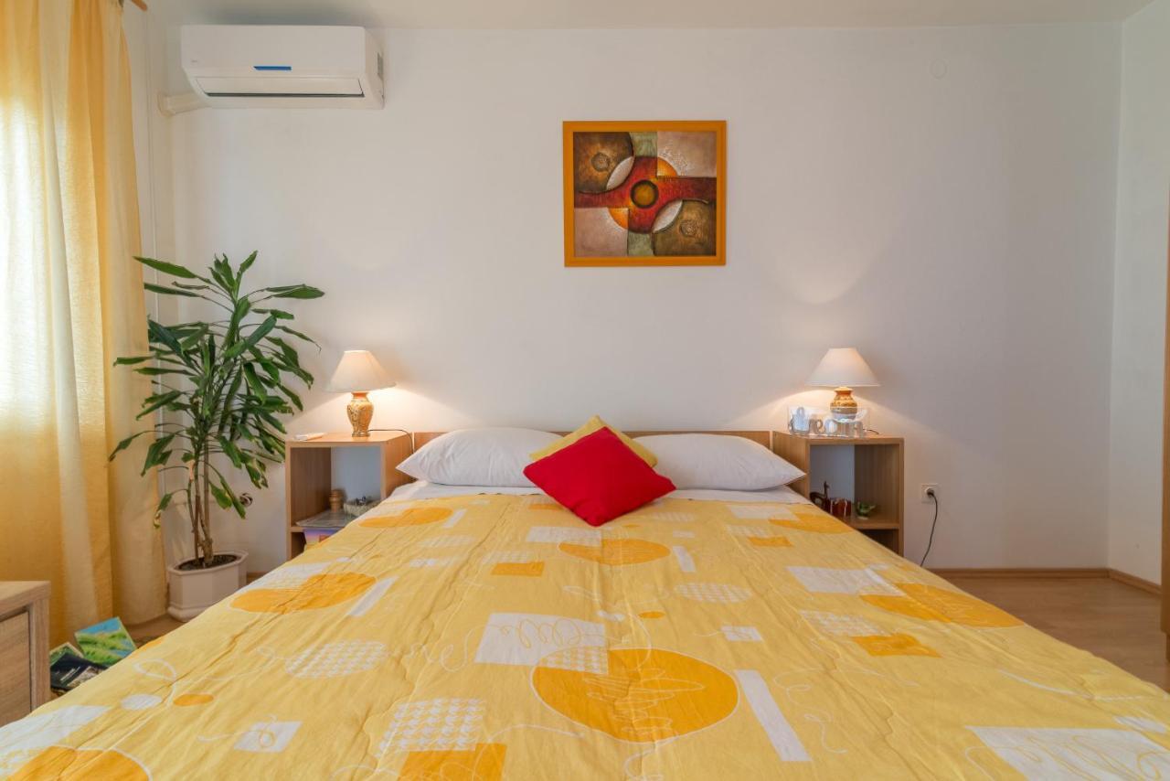 Apartments Bepina 비오그라드나모루 외부 사진